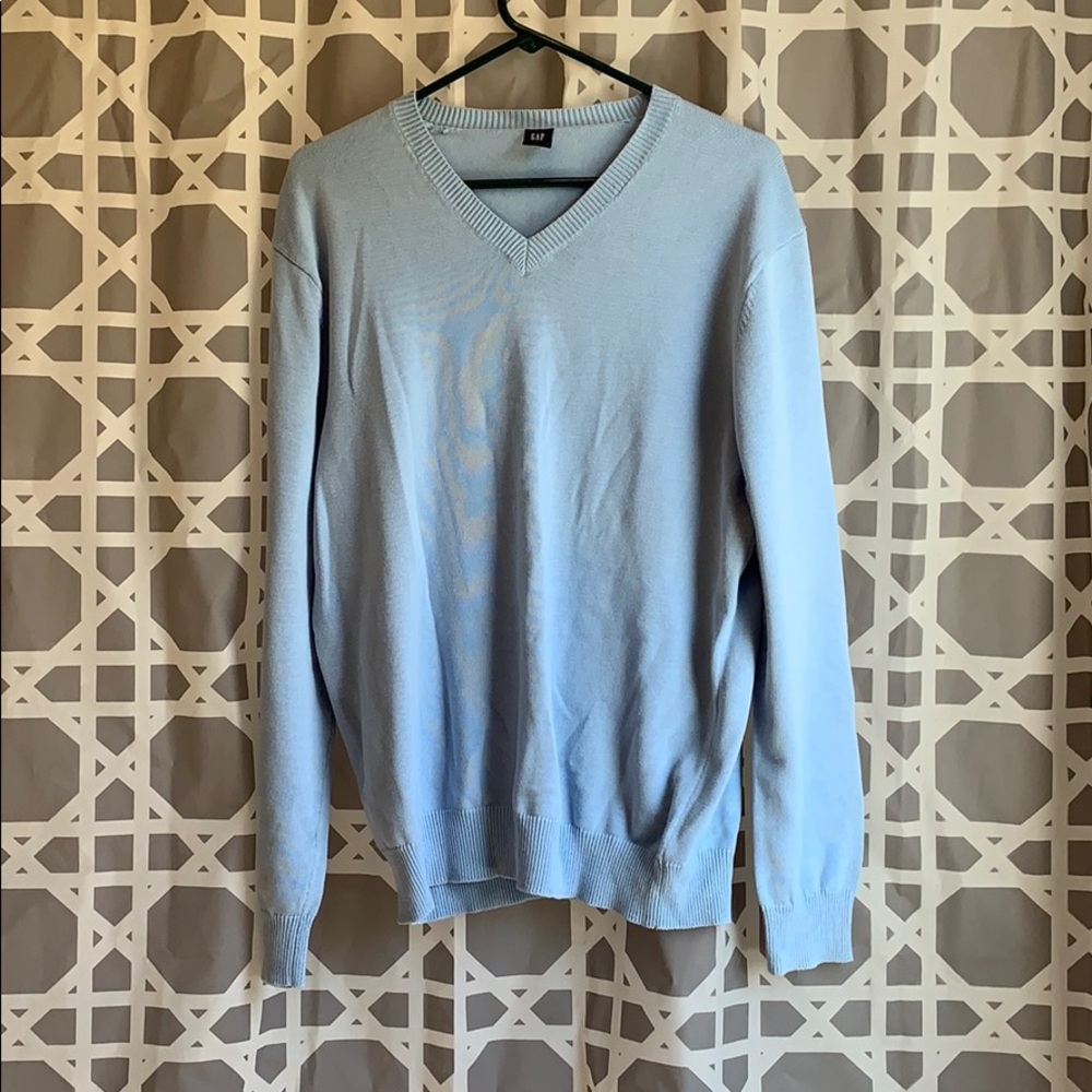 Blue vneck sweater no stains